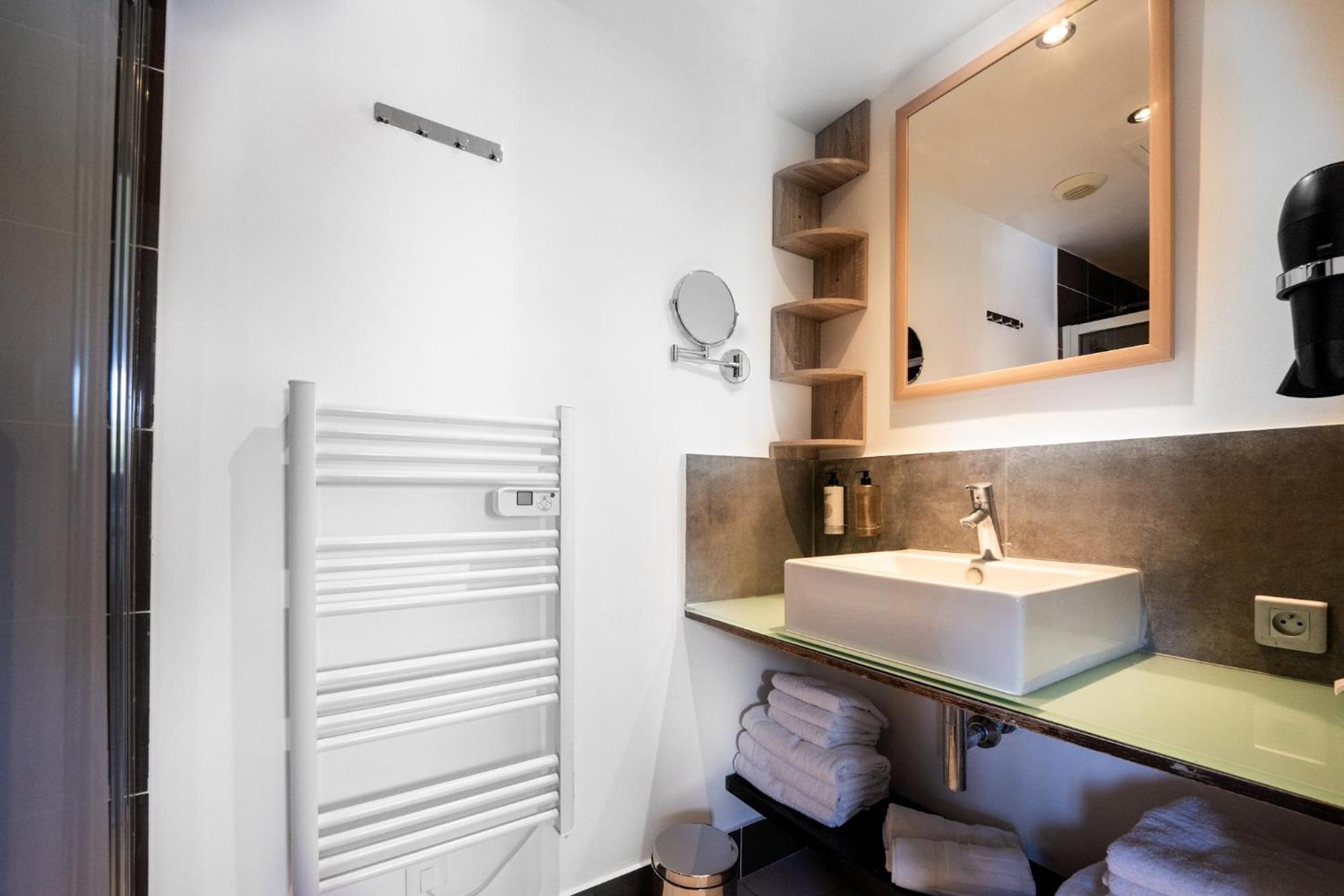 Studio Dernier Etage Le Nid D'Amour - Sejour Romantique, Mandara Beach, Juan-Les-Pins Juan-les-Pins Exterior foto